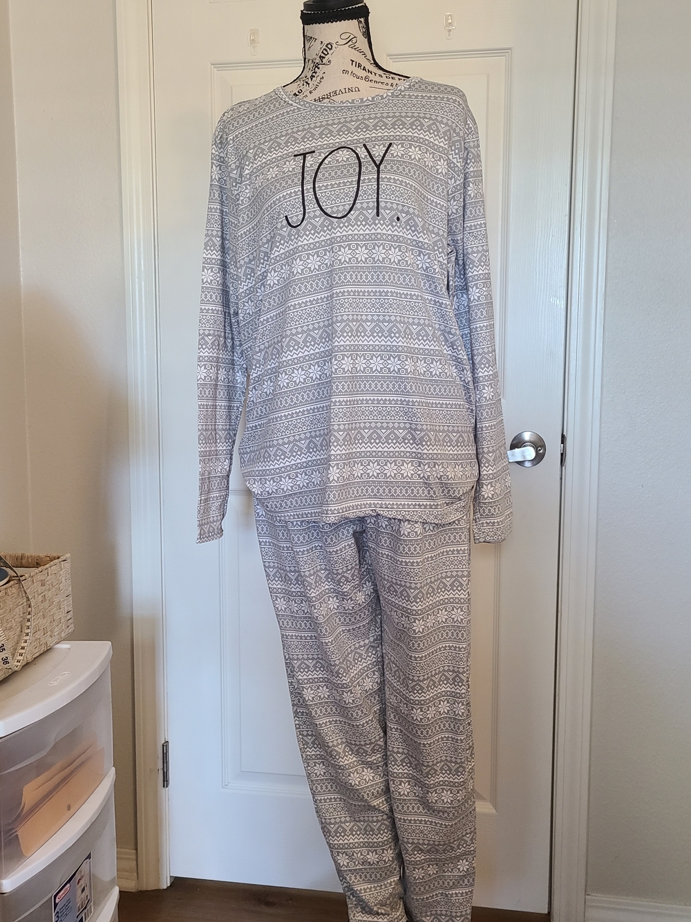 Rae Dunn Light Gray Printed Lounge Top